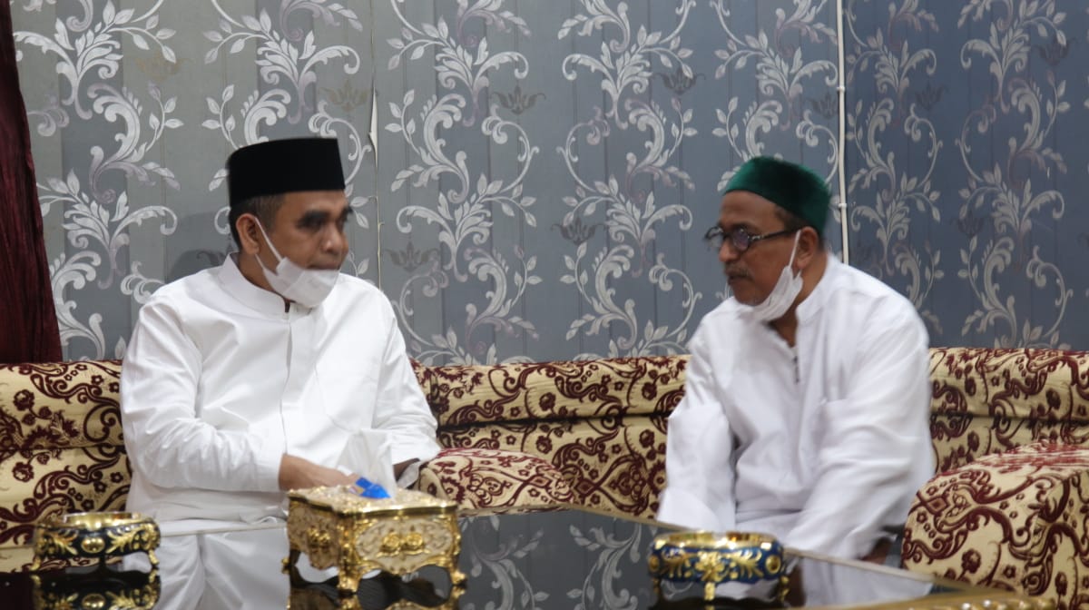 Sekjen Gerindra Menyampaikan Pesan Prabowo: Jangan Jauh-jauh dari Kiyai