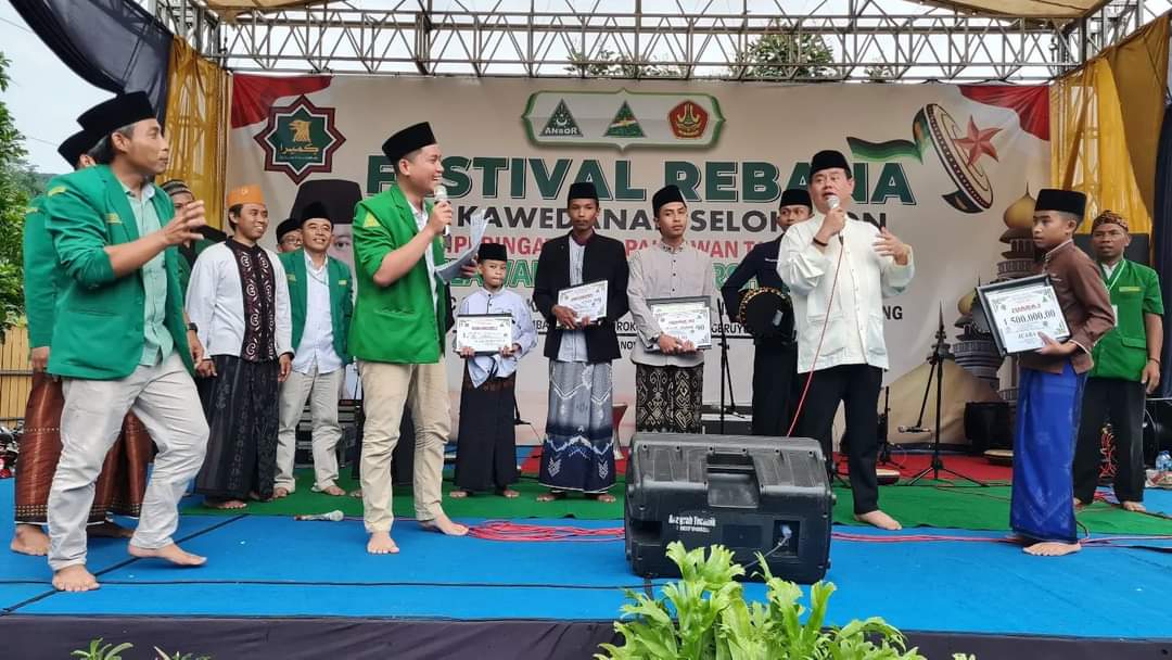 PERINGATI HARI PAHLAWAN GEMIRA DAN GP ANSOR KENDAL SELENGGARAKAN FESTIVAL REBANA